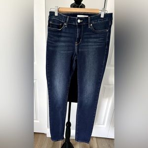 Levi’s 711 Skinny Dark Blue Jeans